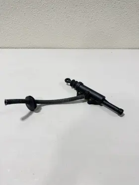 21526758820 Bmw 1997 - 1999 Z3 1.9l Clutch Master Cylinder Oem