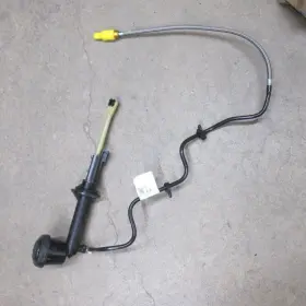 15727261 Chevrolet 1990-2000 Chevy Gmc Truck Suburban Tahoe Hydraulic Clutch Master Cylinder And Line
