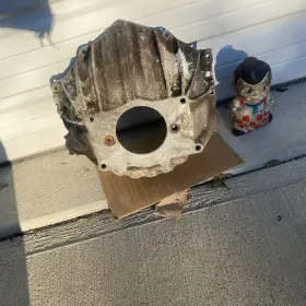 3858403 Chevrolet 3858405 Bellhousing 60s-70s 153 Tooth Flywheel Bell Housing 10.5