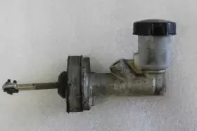 417.gm1z87 Chevrolet 1984 1985 1986 1987 1988 Corvette Clutch Master Cylinder #2