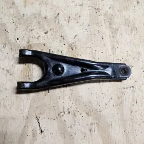 25042561-tgk838 Factory/oem Clutch Release Fork And Dust Boot For Mazda B Series B2200 Pickup 86-93