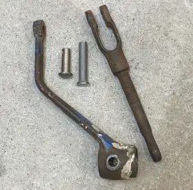 18-7511 Ford Original Late 1932 Flathead Transmission Clutch Arm With Clevis Pins