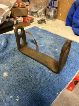 8a-7528 Ford 1949-1951 Nos Clutch Equalizer Bar