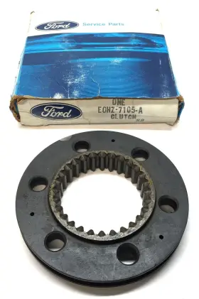E0hz7105a Ford Motor Co. Medium Heavy Truck Rear Sliding Clutch Gear Nos
