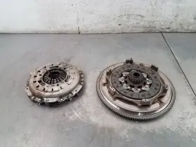 Fr3v-6477-ab Ford 2018 Mustang Shelby Gt350r Clutch / Flywheel Assembly #0117