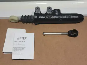 2100319 Fte 1980 Mercedes-benz 280e W123- Clutch Master Cylinder-