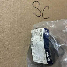 8739435 General Motors Europe Saab 900 1993-1998 Clutch Release Bearing Guide Tube With Shaft Seal Nos Oem
