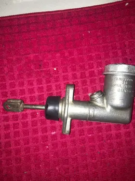 64676510 Girling Tr6 Clutch Master Cylinder