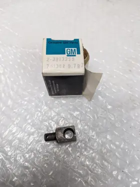 3813225 Gm Original Equipment Reproductions 1963-1981 Corvette Clutch Pedal Push Rod Swivel Nos