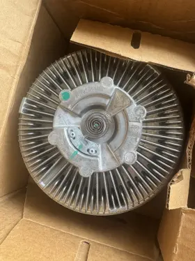 010020914 International 3522786c4 Borgwarner 750 Viscous Fan Clutch K32 Oem / 10020914 New In Box