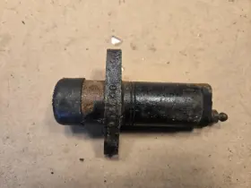 Ukc8677 Lockheed Triumph Tr6 250 Clutch Slave Cylinder