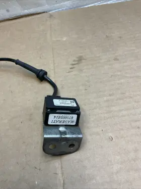 670005814 Maserati Quattroporte Lh Front Accelerator Sensor Used #2