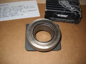 J3236561 Mopar Nos 1975-1988 Jeep Clutch Release/throw Out Bearing See Description