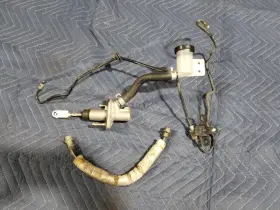 30610-jk00b Nissan 2009-2020 370z Coupe Manual Trans Clutch Master Cylinder W Lines #64