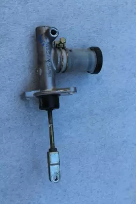417-56254a Nissan 1990 300zx Clutch Master Cylinder Non-turbo