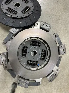 Cr3z-7b546-a Oem 10-14 Mustang Shelby Gt500 Twin Disc Clutch Assembly With Bolts