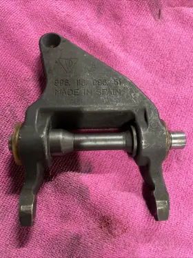 996.116.086.51 Porsche Used 996 Turbo Gt2 Gearbox Clutch Release Fork With Control Shaft