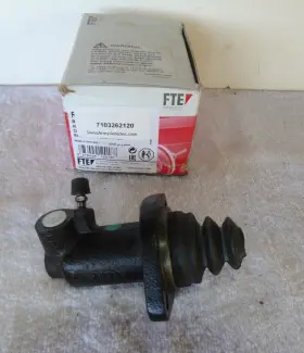7103262120 Puch Pinzgauer 710 712 Clutch Slave Cylinder # Swiss Amry Vehicles