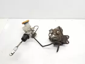 417-56462a Saab 2005 9-2x 2.0l / Mt Turbo Cluster Master Cylinder With Slave