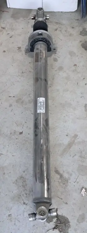 070cs55004g-1022m Spicer New Dana Coupling Shaft 56 Inch