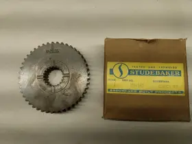 1541183 Studebaker 1956-66 Cars Nos Front Clutch Hub
