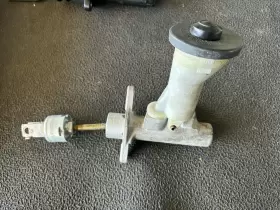 31410-53020 Toyota Lexus Is300 Clutch Master Cylinder Oem #2