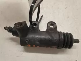 31470-28040 Toyota T100 Clutch Slave Cylinder 95-98 2.7l 4cyl 3rzfe 5speed #2