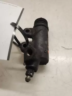 31470-28040 Toyota T100 Clutch Slave Cylinder 95-98 2.7l 4cyl 3rzfe 5speed #3