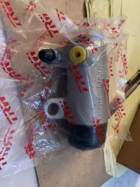 R301205w Trw New Clutch Slave Cylinder For Morgan Plus 8 And Lotus Esprit 1975-86