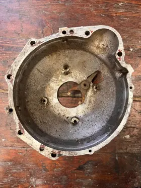 418424 Volvo B-18 B-20 Bell Housing And Clutch Fork