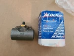 Genuine Acdelco For Chevy K2500/K3500 1990-2000 Drum Brake Wheel Cylinder Rear. Fixed Price $21.99.