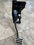 2011 2014 Ford Mustang Gt "auto" Brake Pedal Assembly Oem DR33-2450-CA. Fixed Price $100.00.