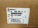 Genuine Oem Detroit Central Slave Cylinder 666482000142 A0032502115. Fixed Price $1129.00.